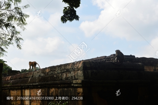 波隆納魯沃古城