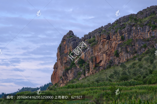 大山