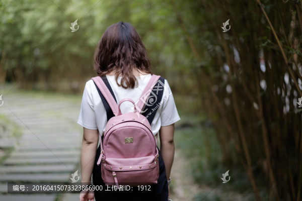 背影