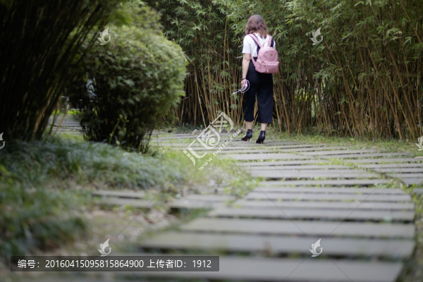 背影