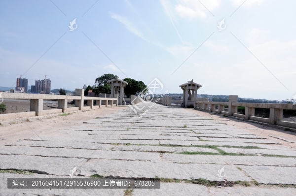 石板路