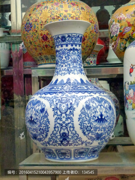 瓷器花瓶