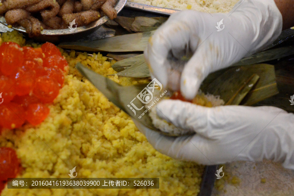 包粽子