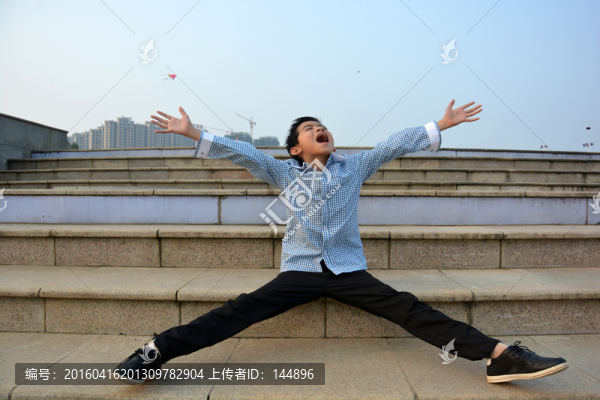 男孩,吶喊