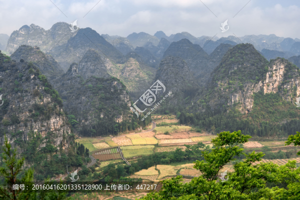 萬峰林田園風(fēng)光