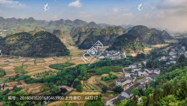 萬峰林田園風(fēng)光