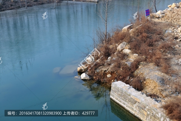 池塘,溪水