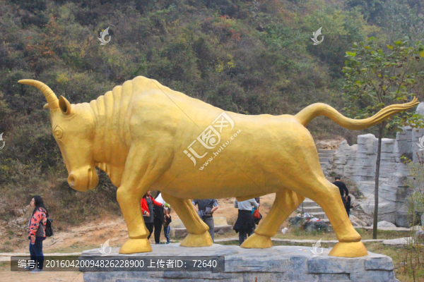 金牛雕塑