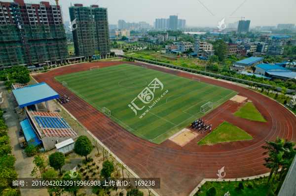學(xué)校操場