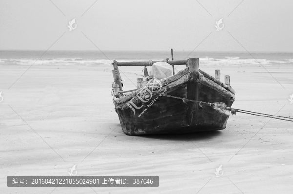 海邊的船