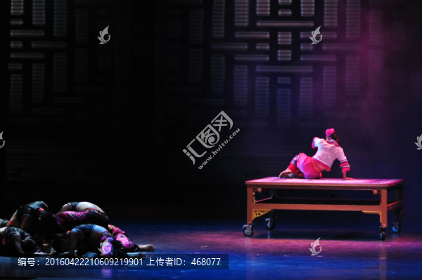 天上黃水舞臺(tái)劇