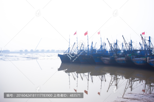 漁船