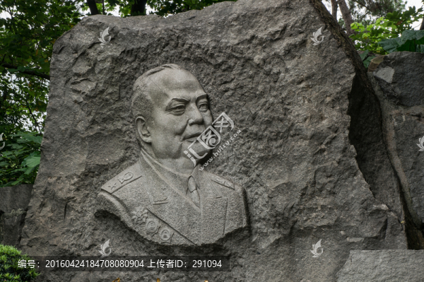 雕像