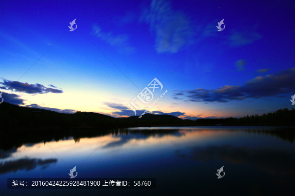 森林湖之夜