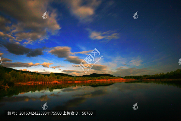 森林湖夜云