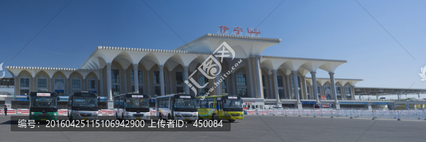 伊寧市火車站