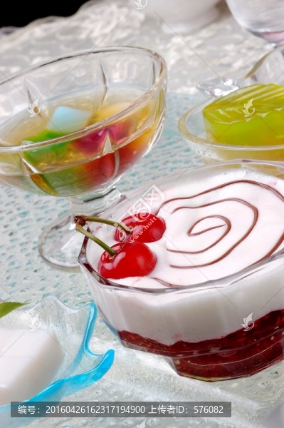 果凍蛋糕,飲品