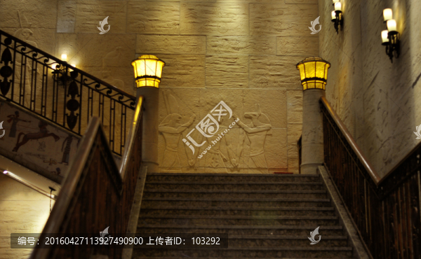 復(fù)古風(fēng)格的樓梯