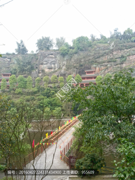 懸崖佛面