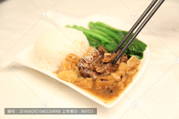 牛腩蘿卜飯
