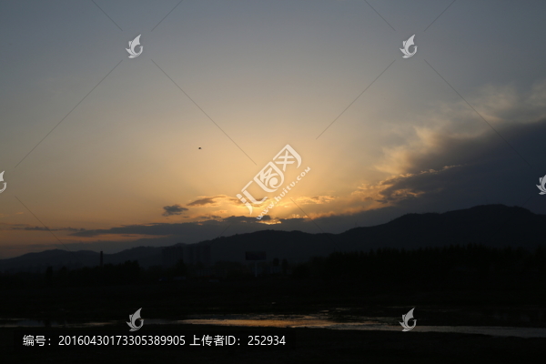 晚霞