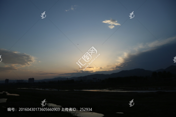 洛河夕照
