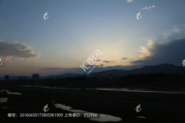 天空