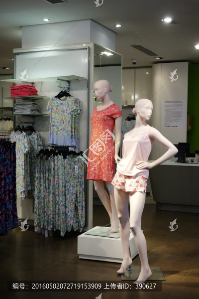 女裝專賣店