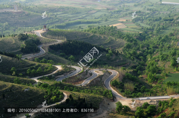 山路彎彎