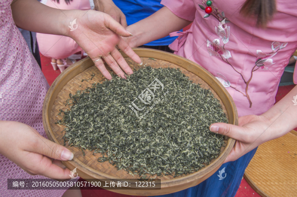 篩茶