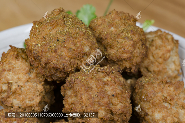 油炸酥丸子