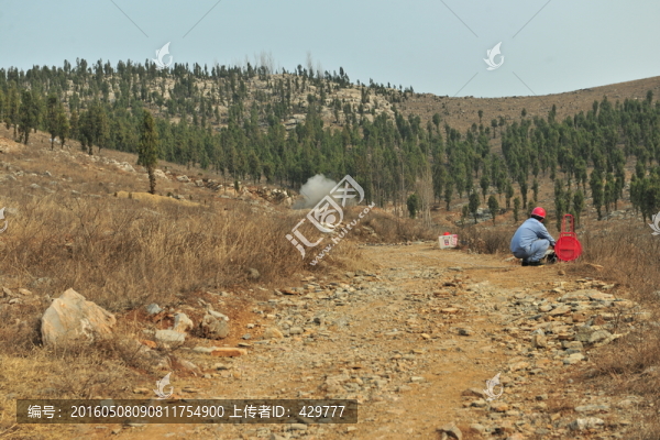 爆破試驗