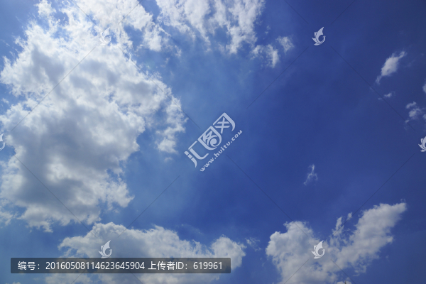 天空藍天白云