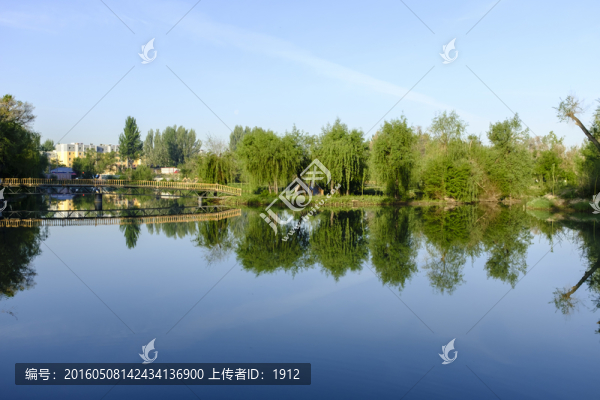 湖泊