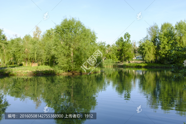 河流