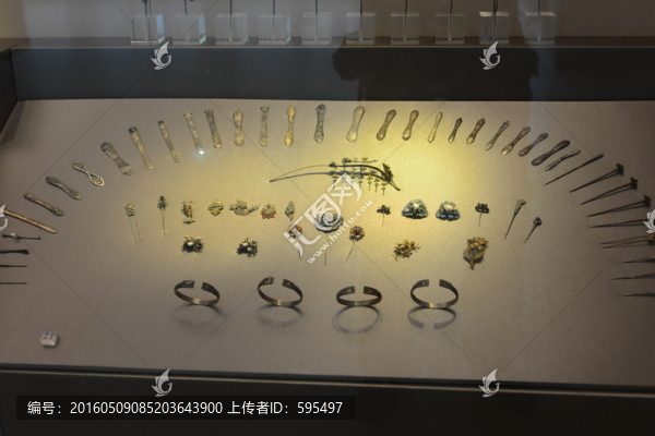 戒指,耳環(huán)