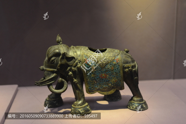 掐絲琺瑯象尊