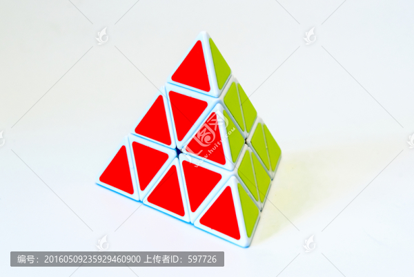 三角魔方
