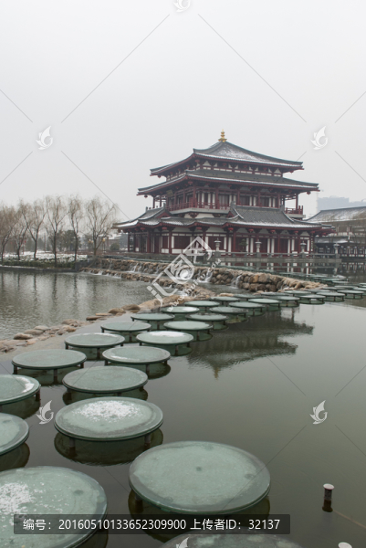 大唐芙蓉園水上長亭古樓