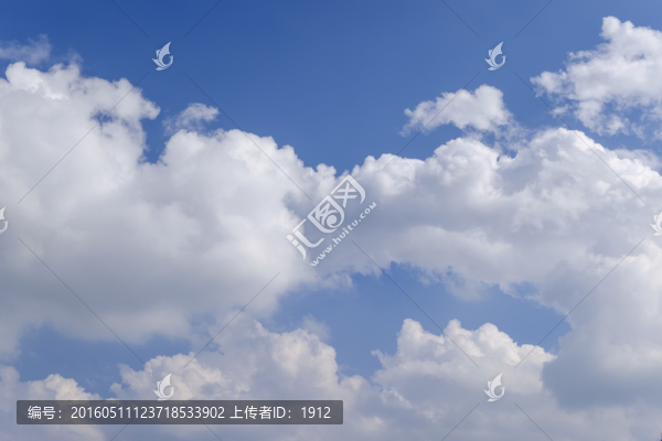 藍(lán)天白云