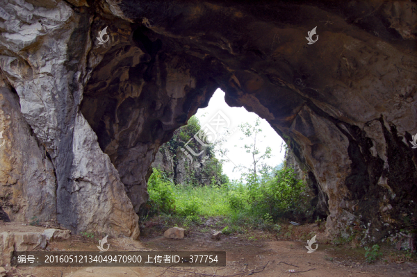 土匪山寨遺址