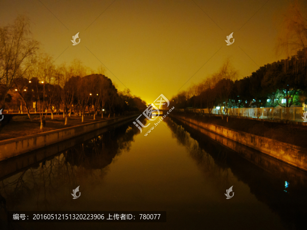 夜晚河面,非高清圖