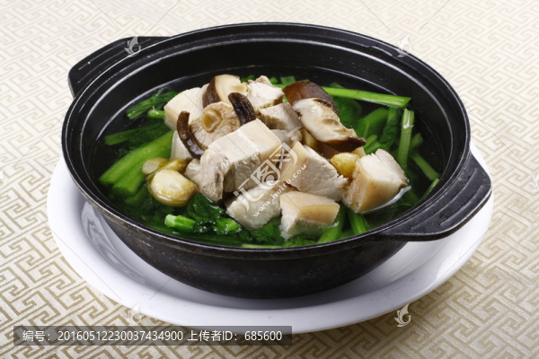 五花腩煲淋春菜