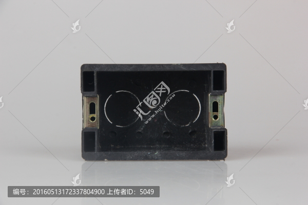 開(kāi)關(guān)盒