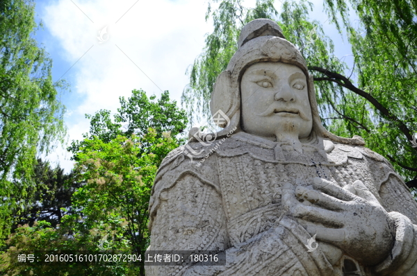 神路雕像