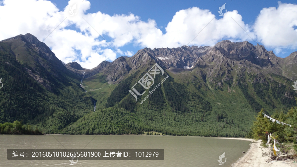 然烏湖山水