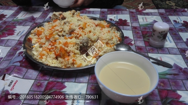 奶茶,手抓飯