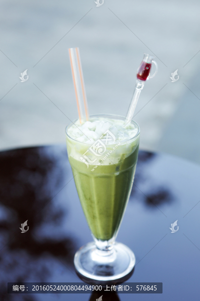 抹茶椰果沙冰