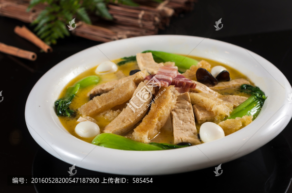 肉皮咸肉豆腐