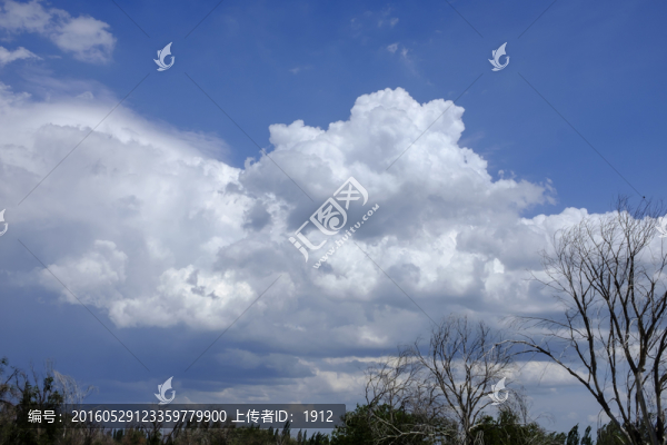 天空